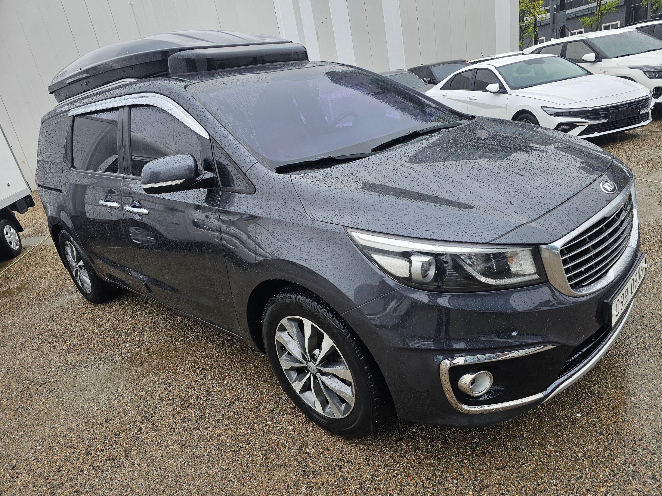 KIA CARNIVAL 2016
