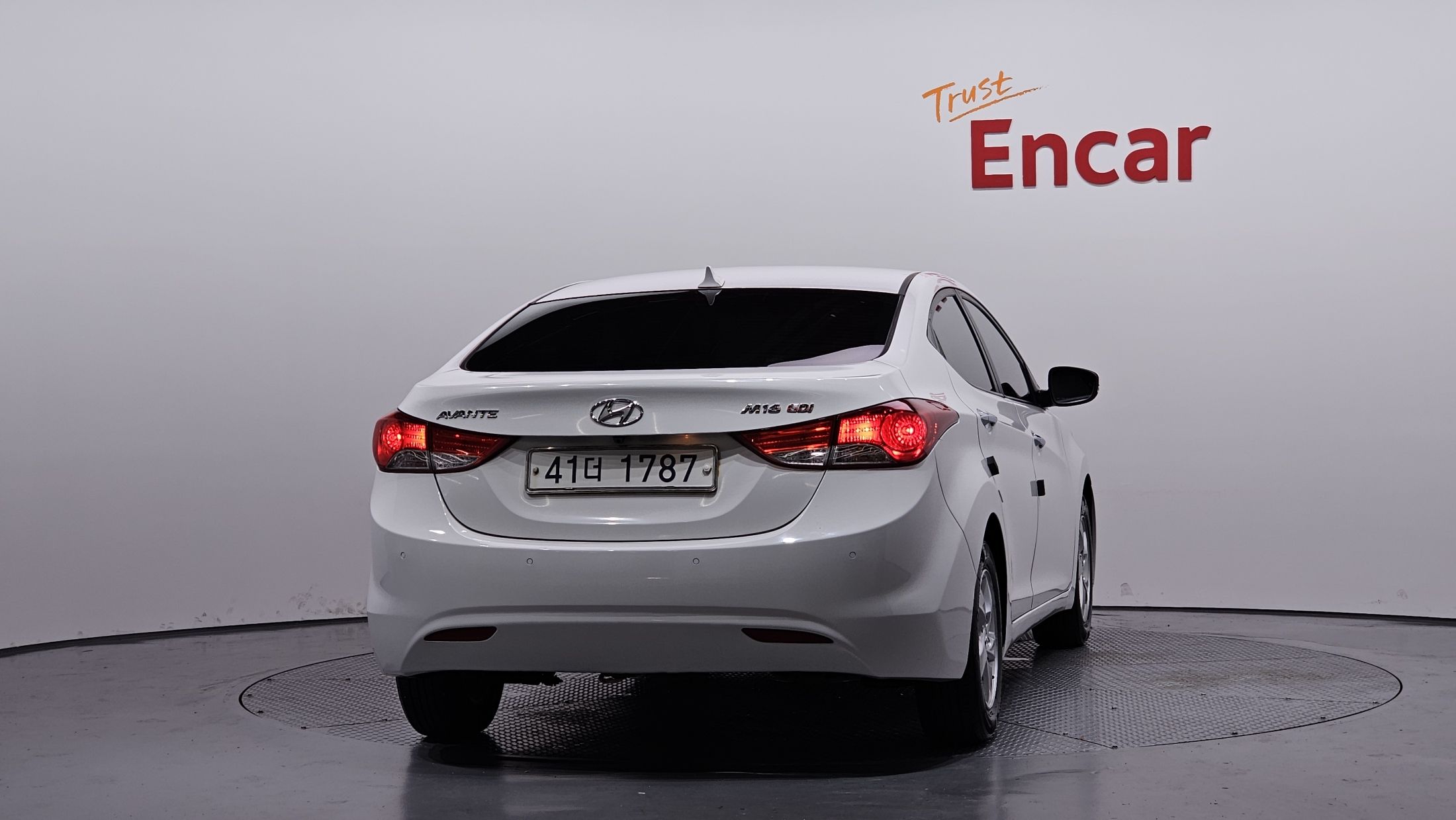 HYUNDAI AVANTE MD 2011
