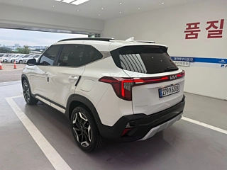 KIA SELTOS 2023