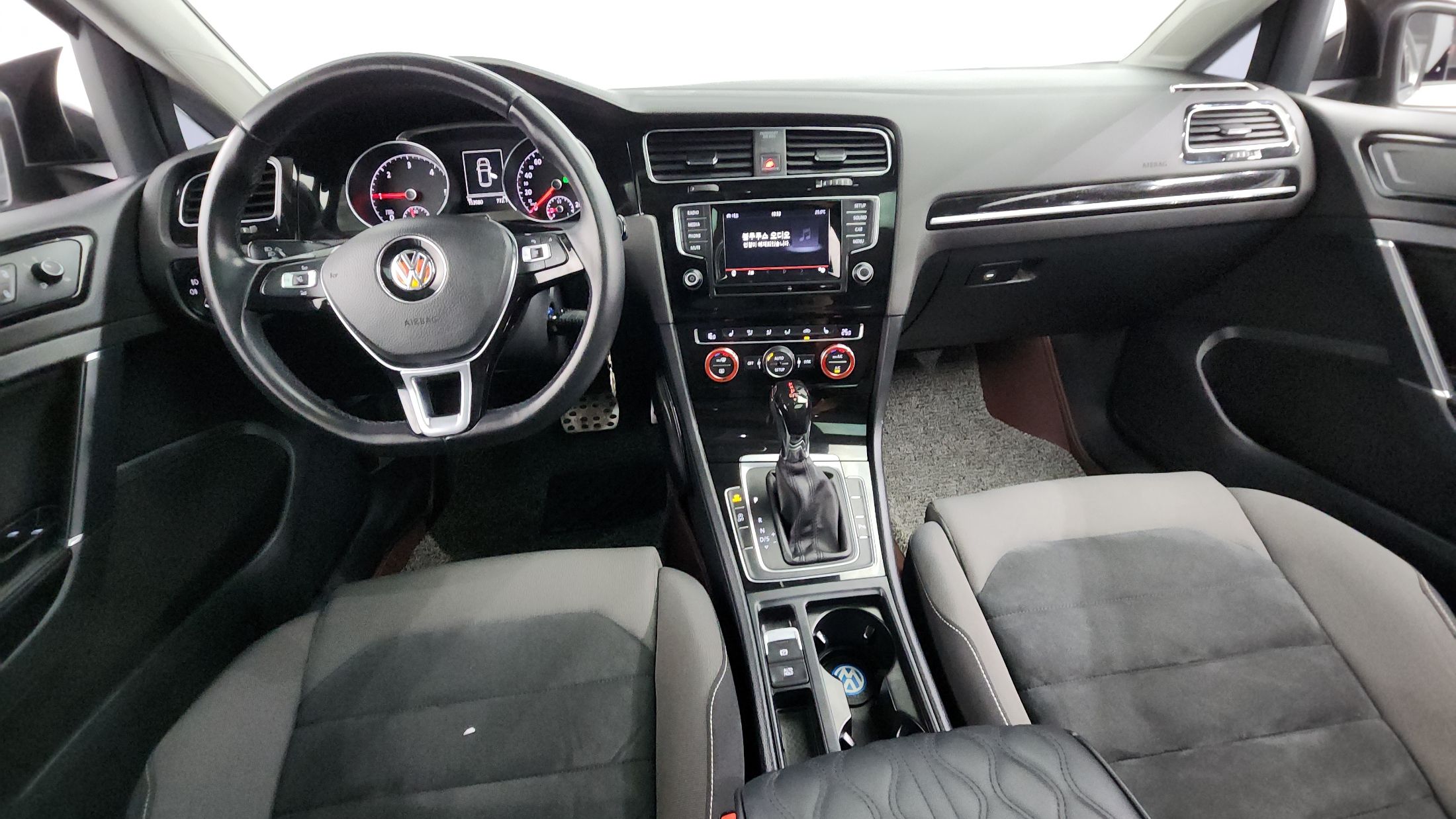 VOLKSWAGEN GOLF 2013