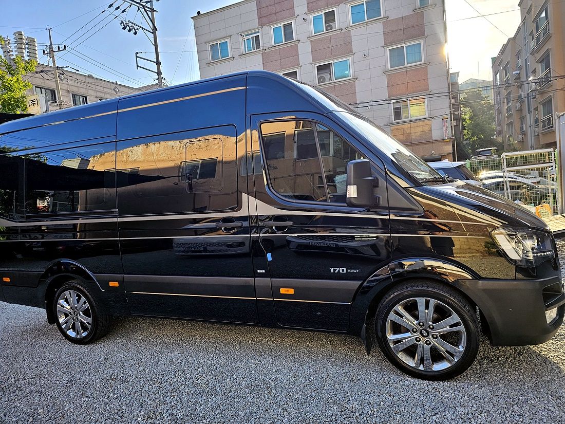 HYUNDAI SOLATI 2019