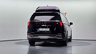 KIA CARNIVAL 2023