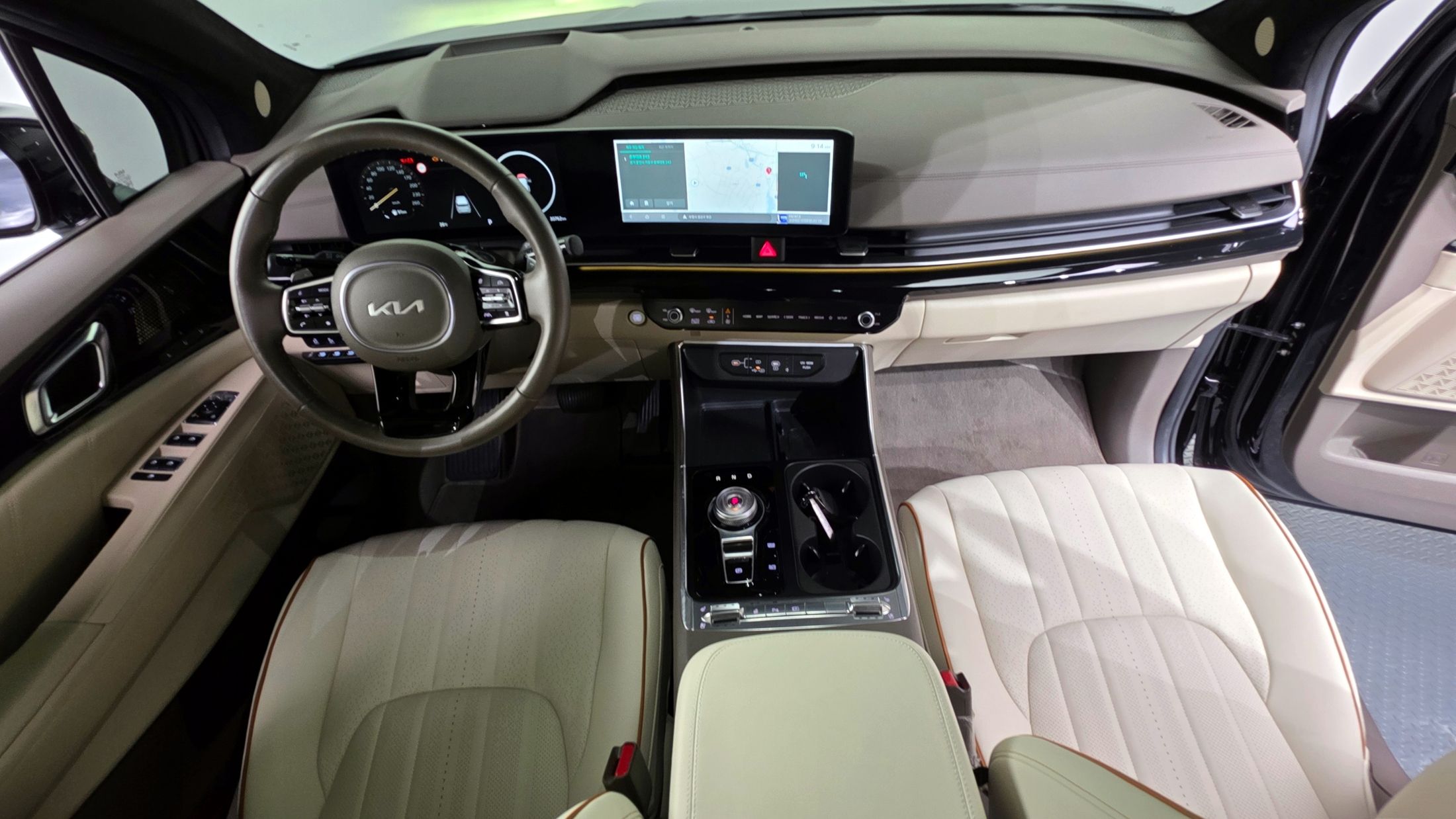 KIA CARNIVAL 2023