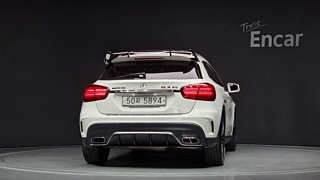 MERCEDES BENZ GLA-CLASS X156 2019