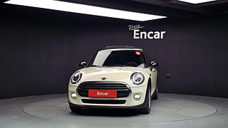 MINI COOPER D 2019