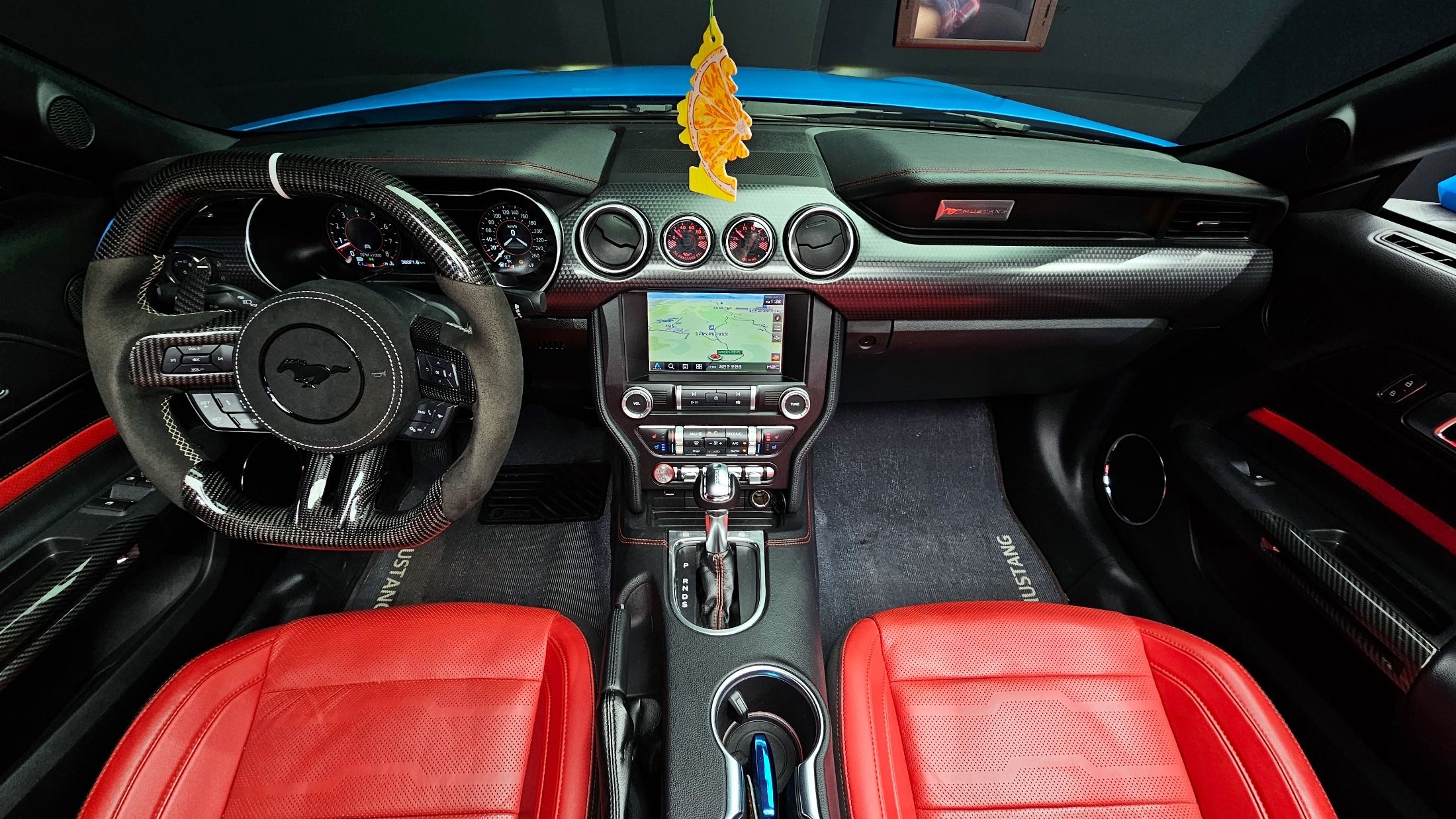 FORD MUSTANG 2022