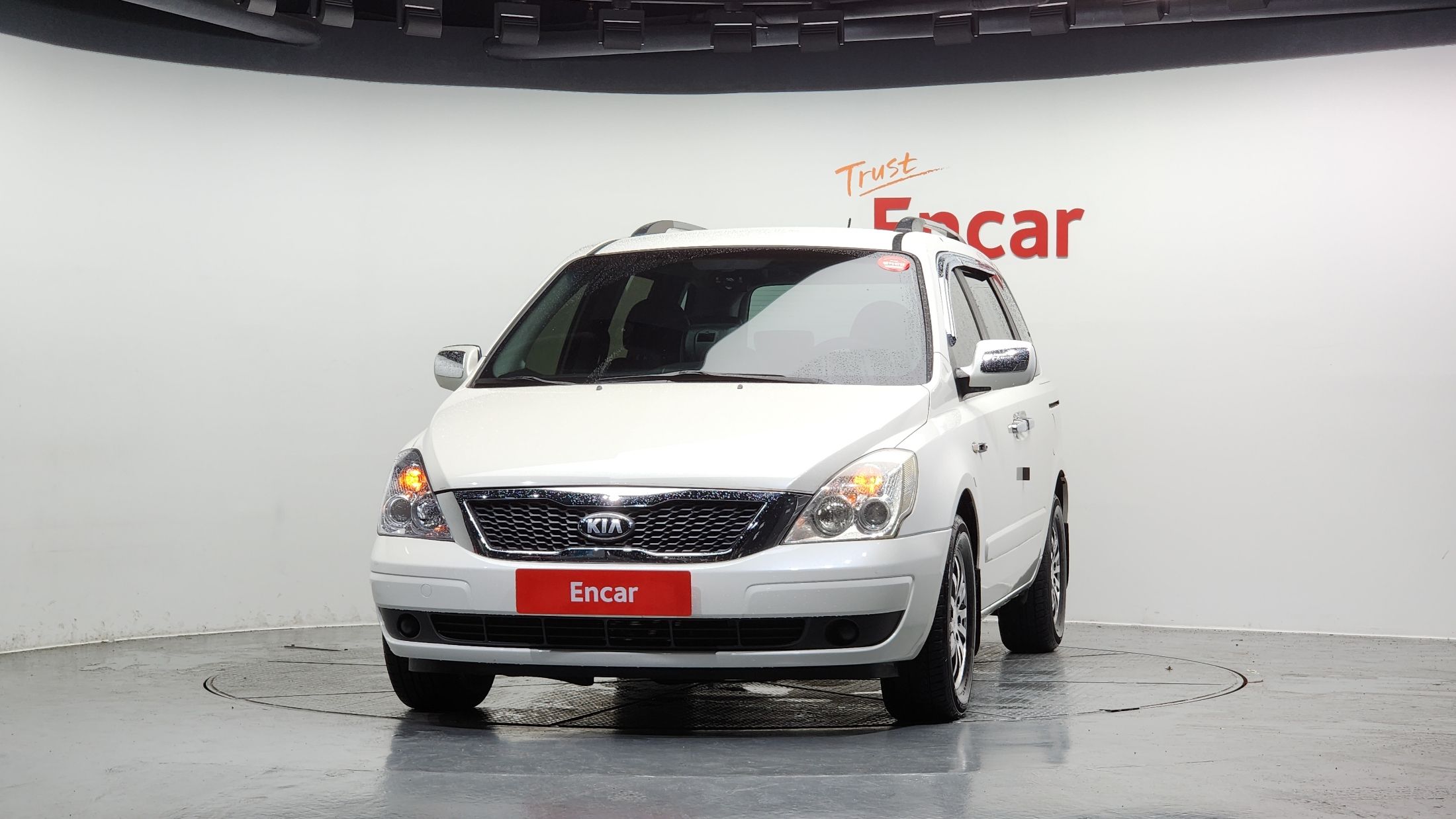 KIA CARNIVAL 2009