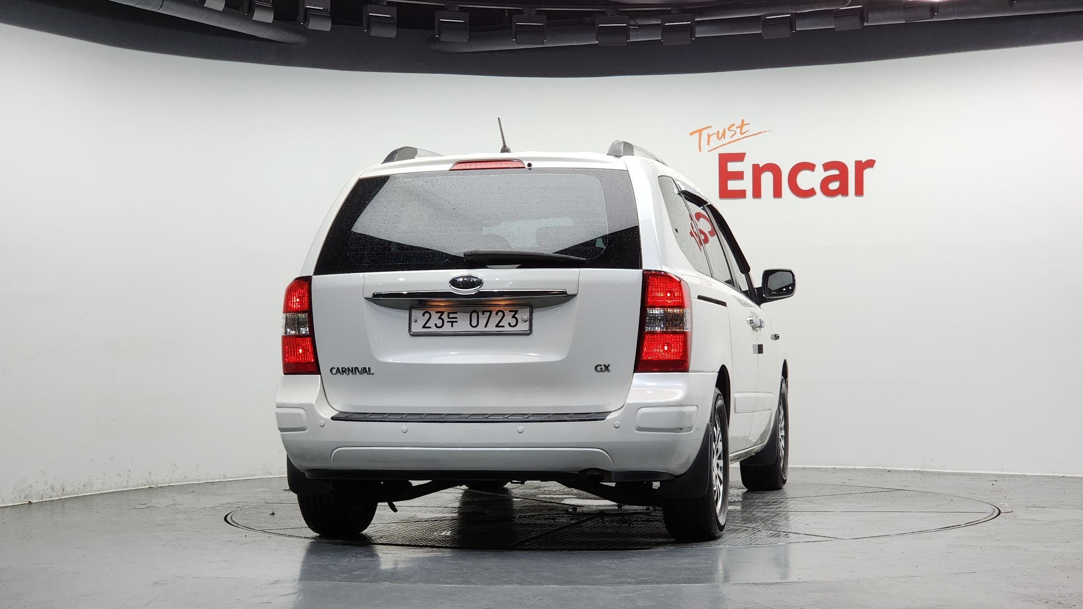 KIA CARNIVAL 2009