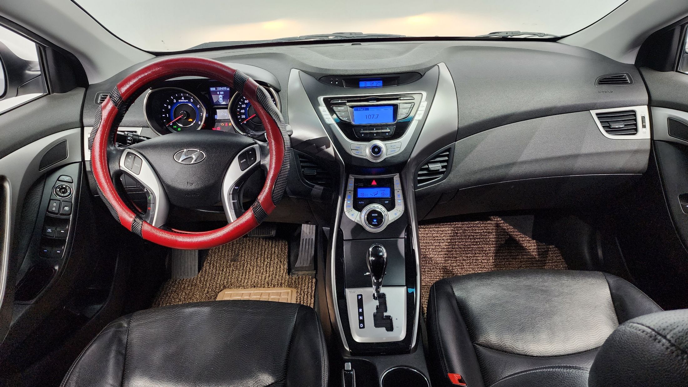 HYUNDAI AVANTE MD 2010
