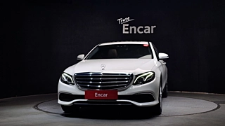 MERCEDES BENZ E-CLASS W213 2017