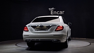 MERCEDES BENZ E-CLASS W213 2017
