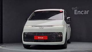 HYUNDAI STARIA 2023