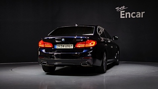 BMW 5-SERIES G30 2020