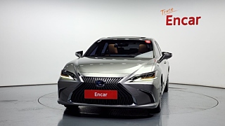 LEXUS ES300H 2019