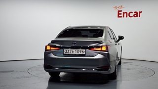 LEXUS ES300H 2019