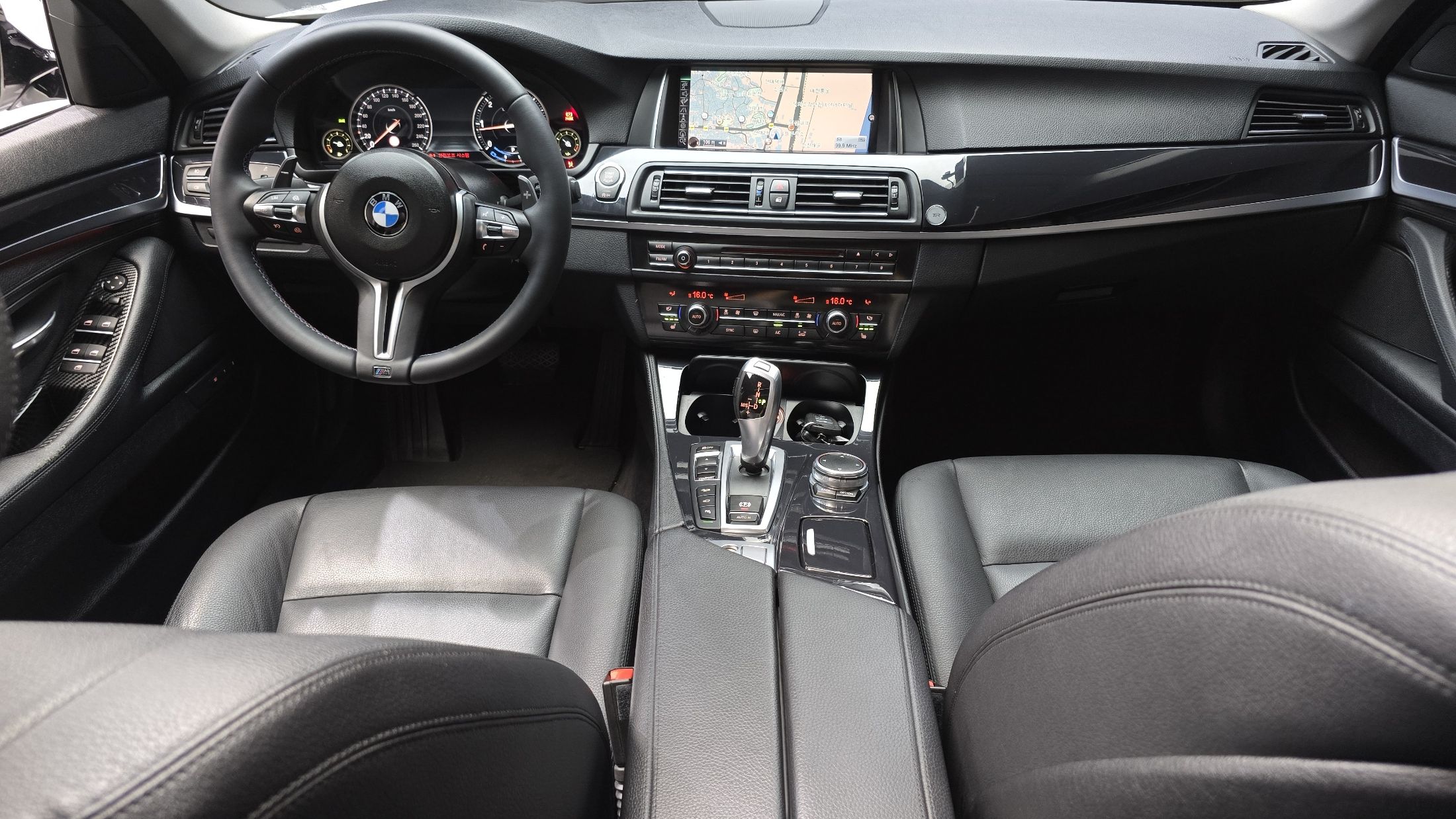 BMW 5-SERIES F10 2016