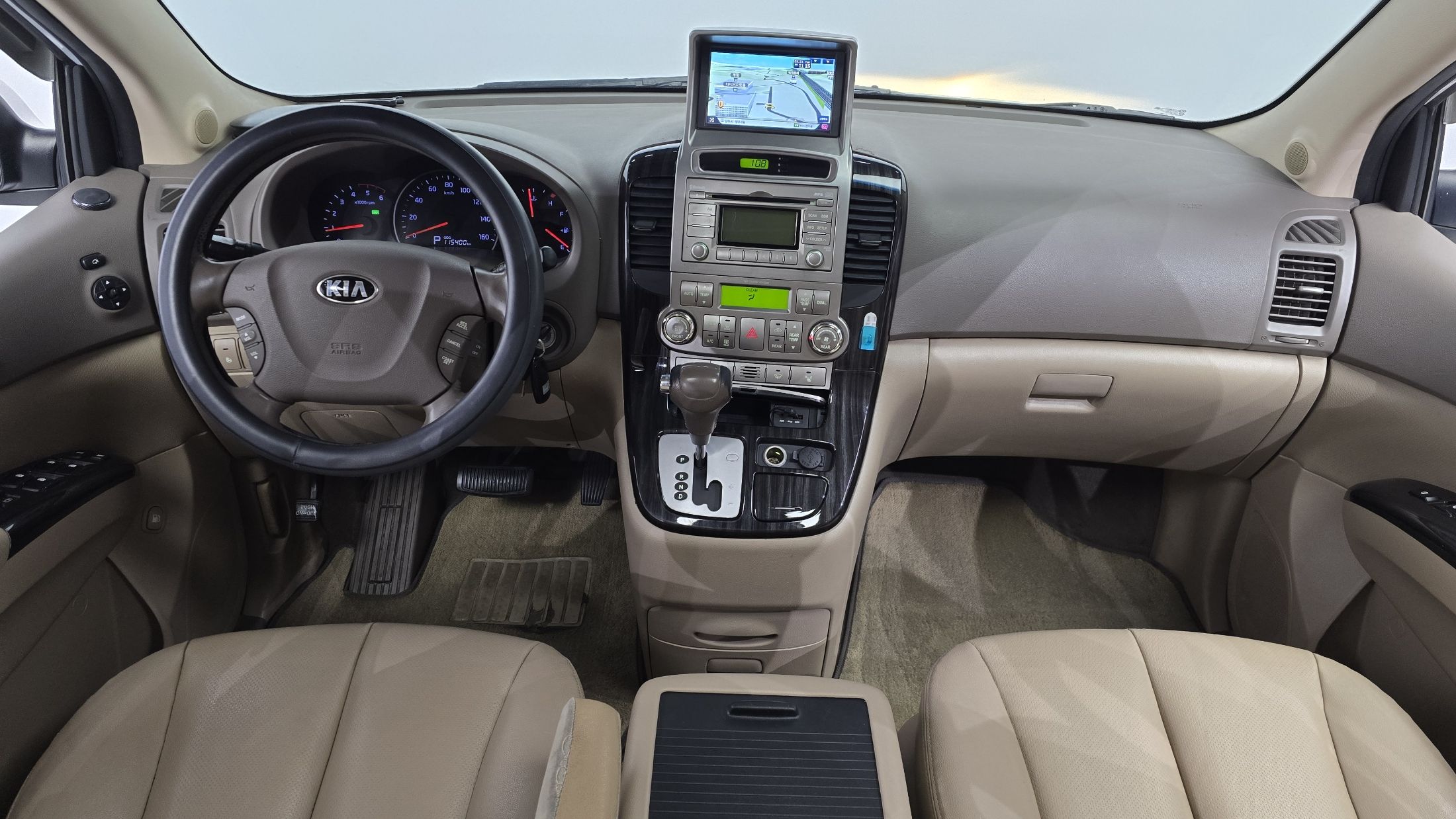 KIA CARNIVAL R 2013