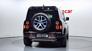 LAND ROVER DEFENDER L663 2024