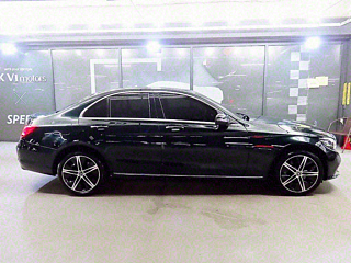 MERCEDES BENZ C-CLASS W205 2019
