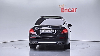 MERCEDES BENZ E-CLASS W213 2017