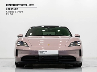 PORSCHE TAYCAN 2024