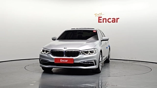BMW 5-SERIES G30 2019