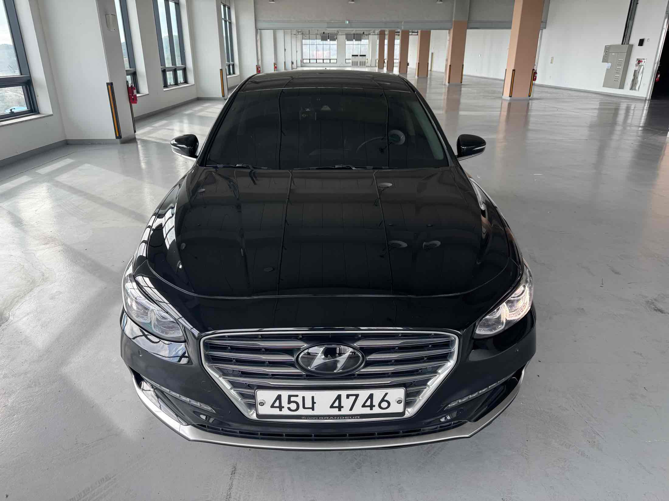 HYUNDAI GRANDEUR IG 2017