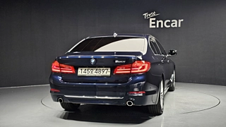 BMW 5-SERIES G30 2020