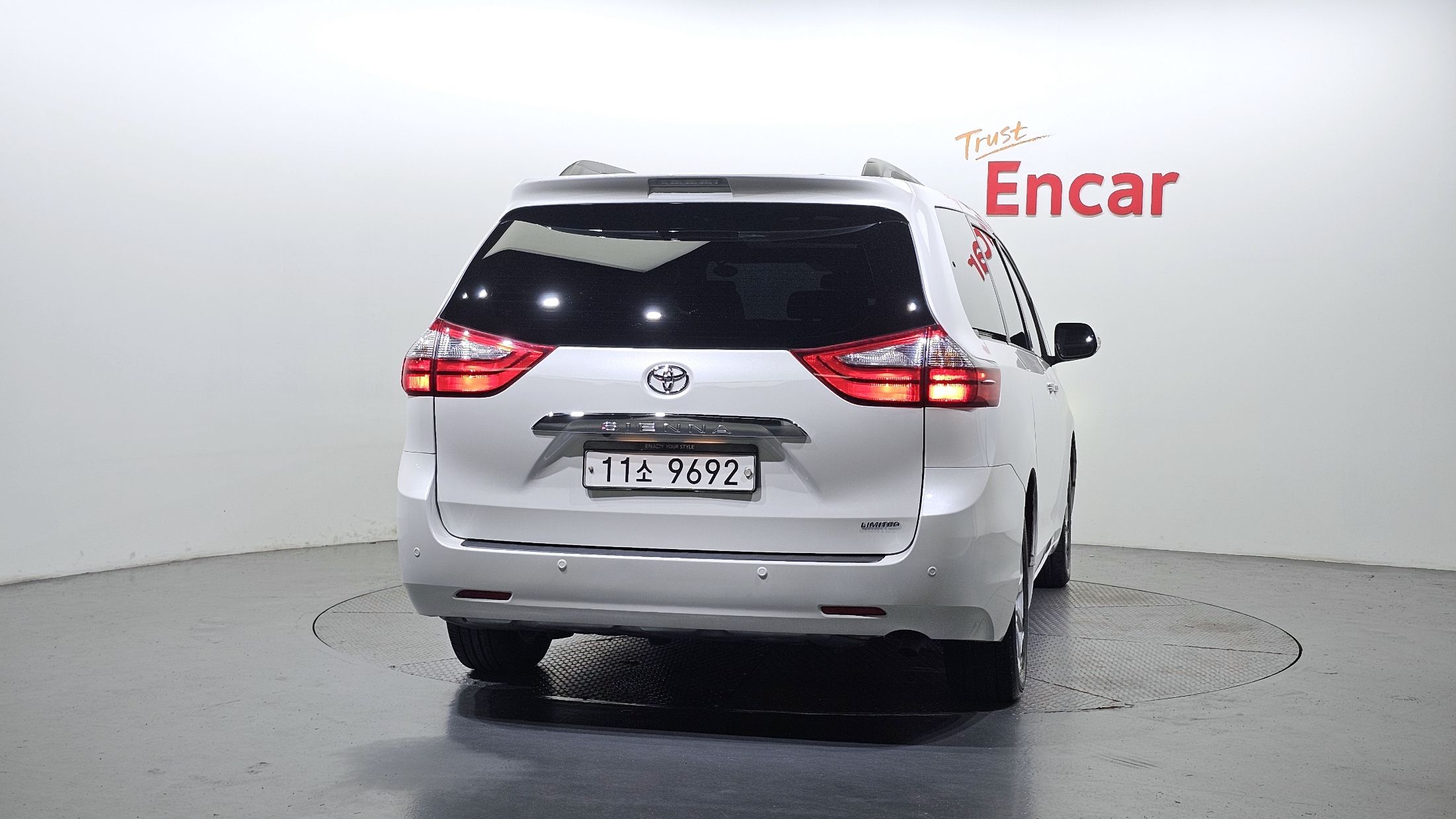 TOYOTA SIENNA 2015