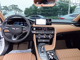 GENESIS G70 2023