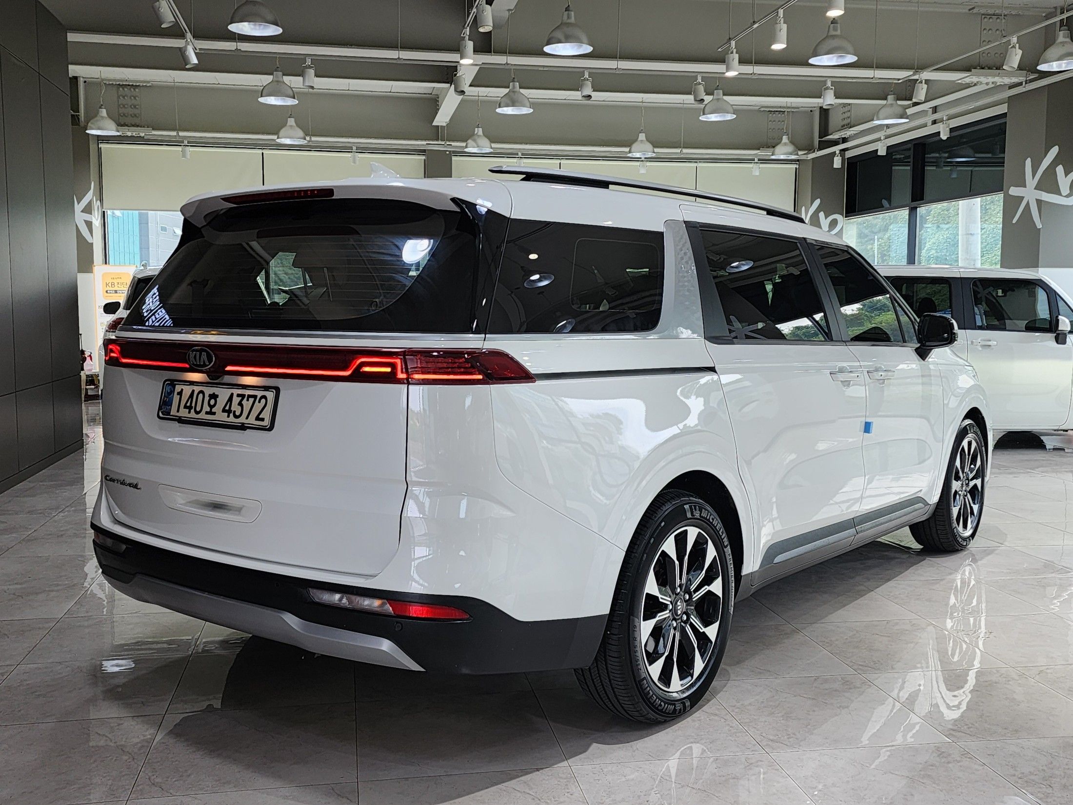 KIA CARNIVAL 2020