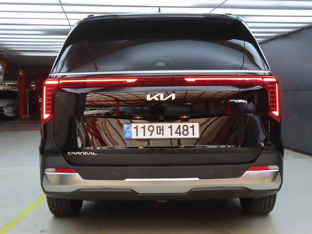 KIA CARNIVAL 2025