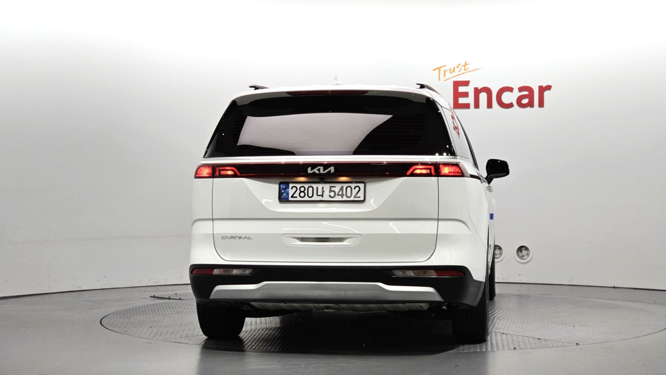 KIA CARNIVAL 2023