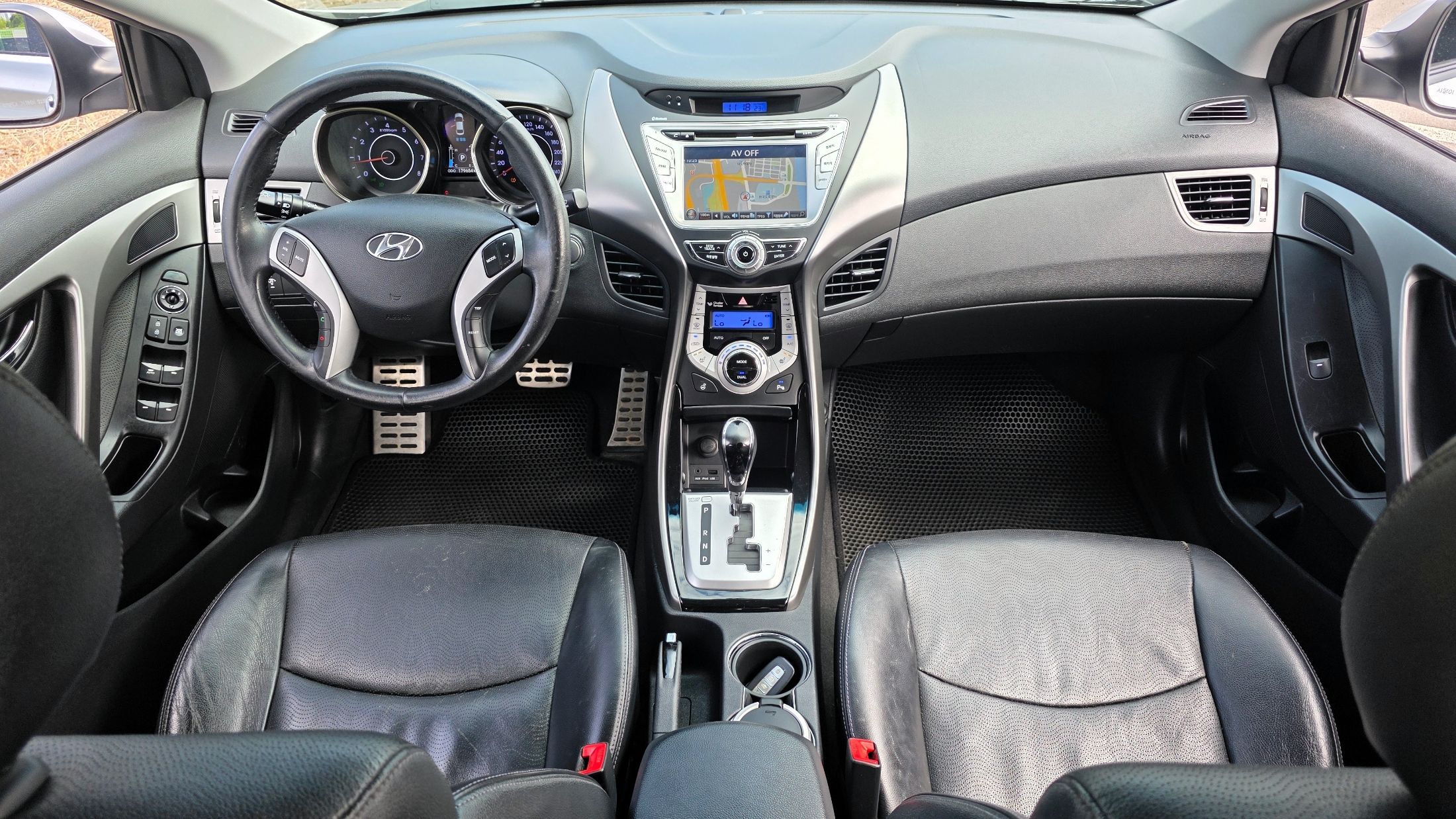 HYUNDAI AVANTE MD 2010