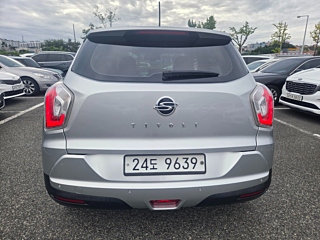 SSANGYONG TIVOLI 2015