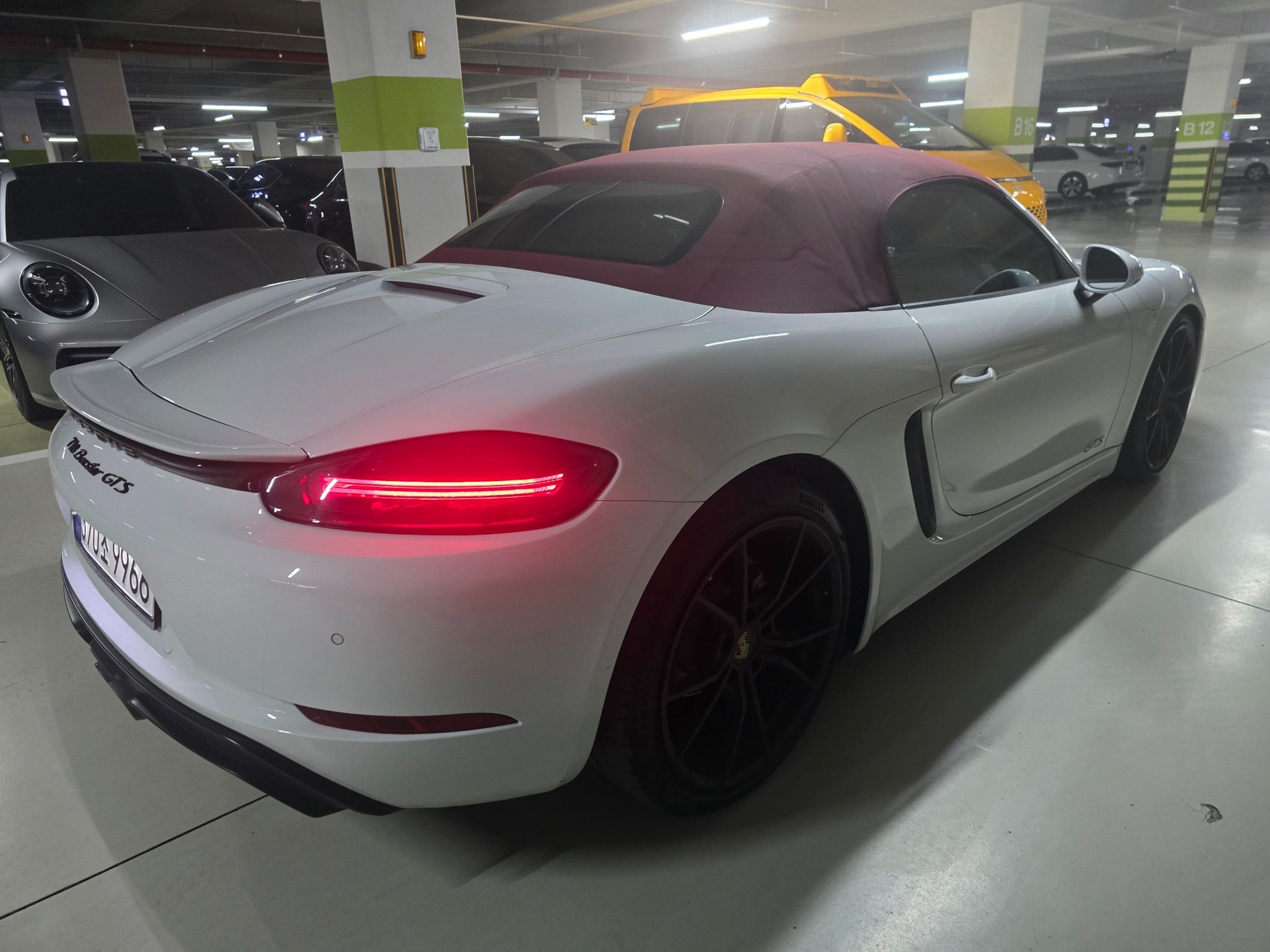 PORSCHE 718 BOXSTER 2018