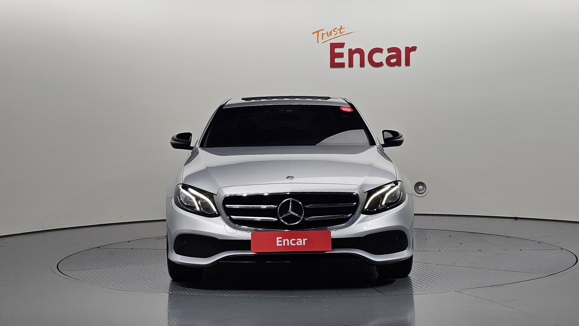 MERCEDES BENZ E-CLASS W213 2020
