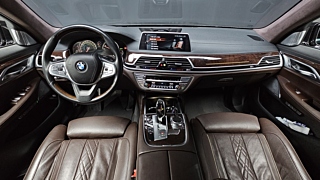 BMW 7-SERIES G11 2016