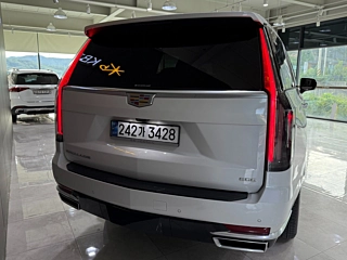 CADILLAC ESCALADE 2023