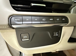 CADILLAC ESCALADE 2023