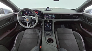 PORSCHE TAYCAN 2022
