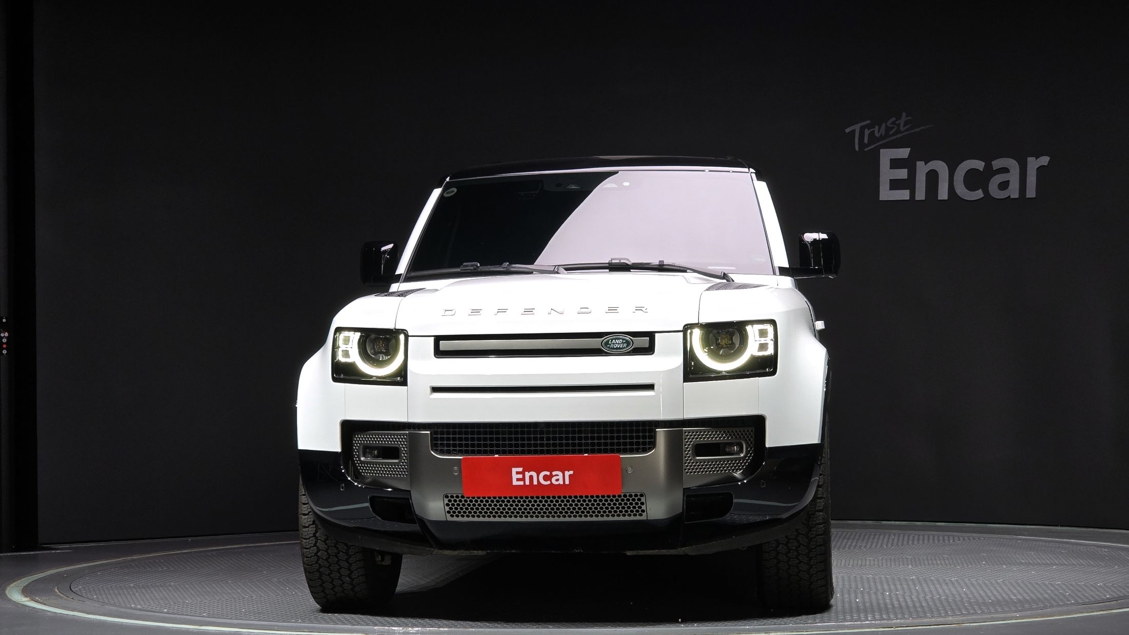 LAND ROVER DEFENDER L663 2024