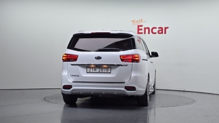 KIA CARNIVAL 2018