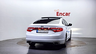 HYUNDAI GRANDEUR HG HYBRID 2016