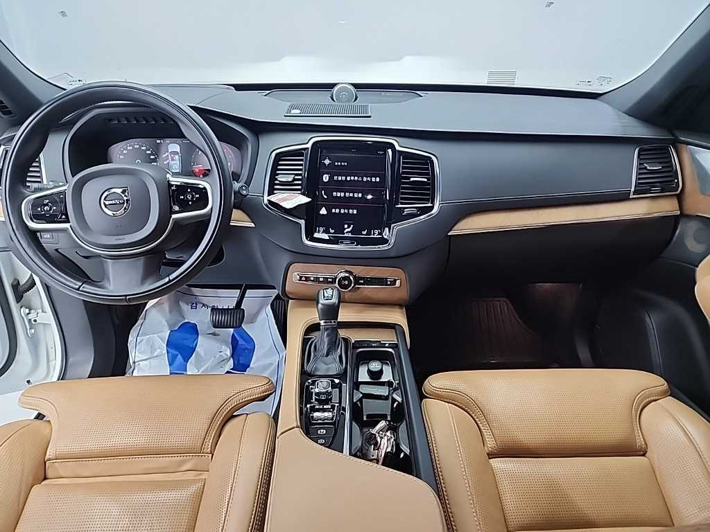 VOLVO XC90 2020