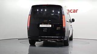 HYUNDAI STARIA 2025