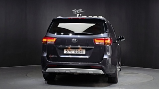 KIA CARNIVAL 2017