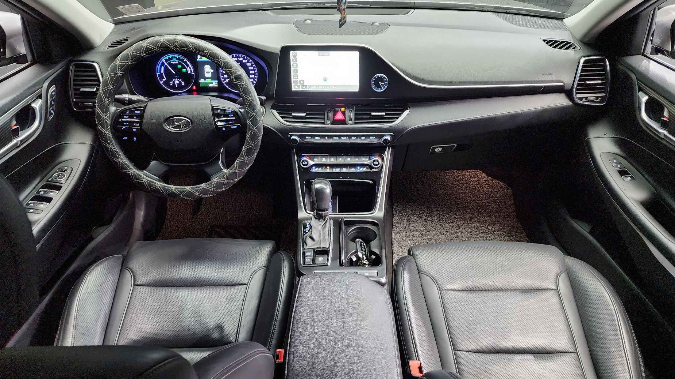 HYUNDAI GRANDEUR IG HYBRID 2017