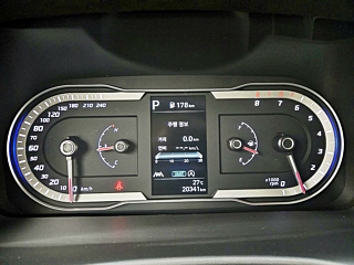 HYUNDAI TUCSON NX4 2021