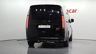HYUNDAI STARIA 2025